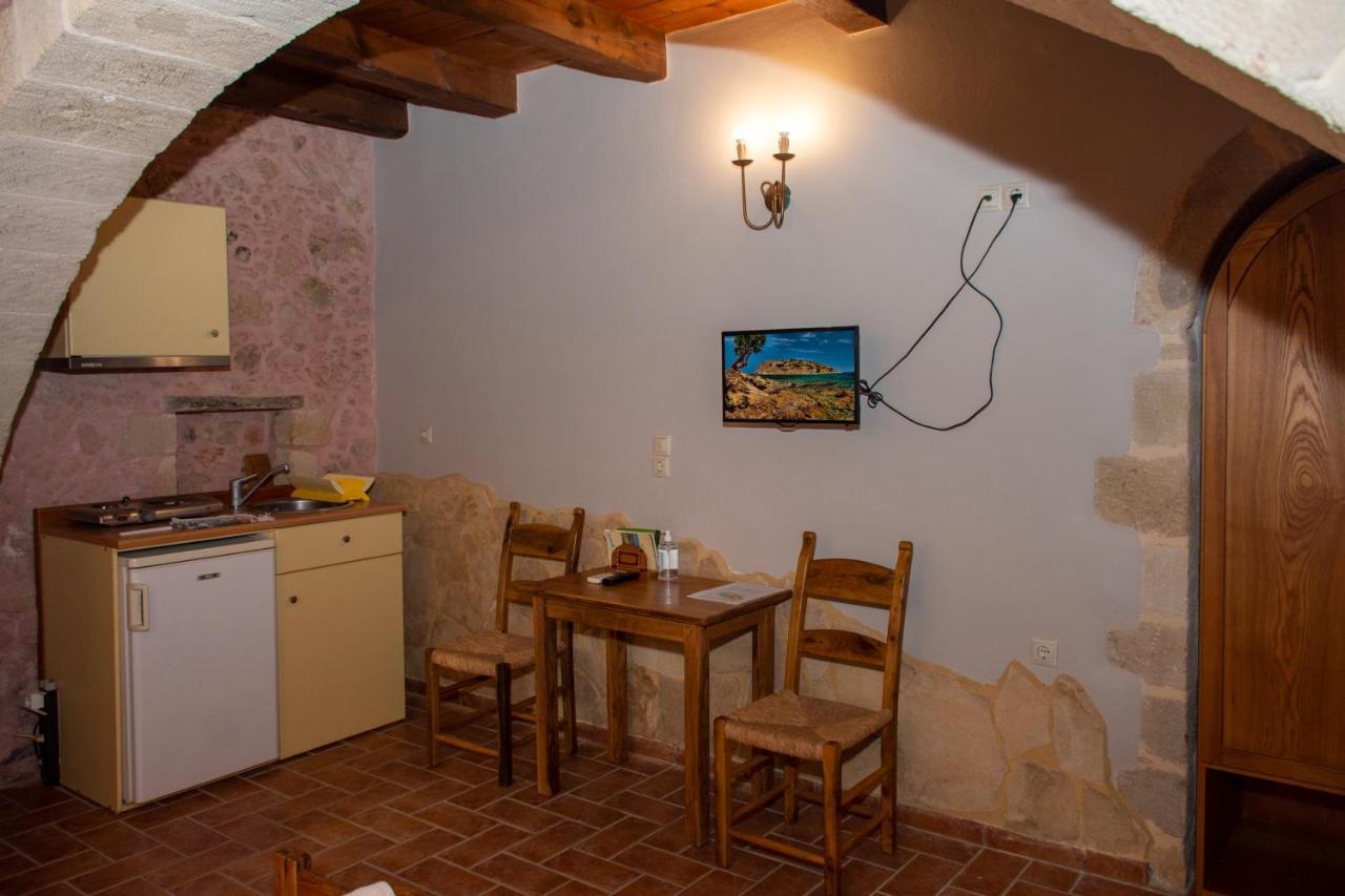Stamatogiannis Traditional Apartments Kaliviani ภายนอก รูปภาพ