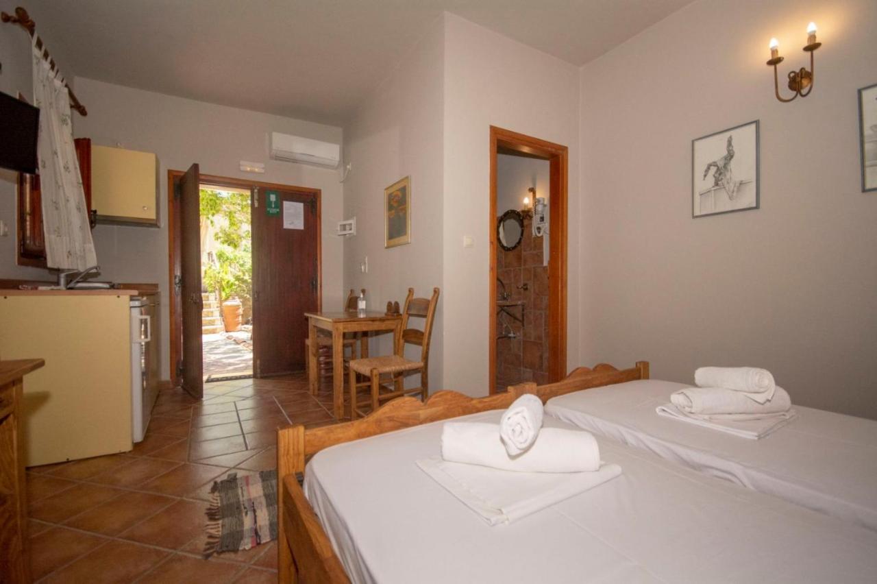 Stamatogiannis Traditional Apartments Kaliviani ภายนอก รูปภาพ