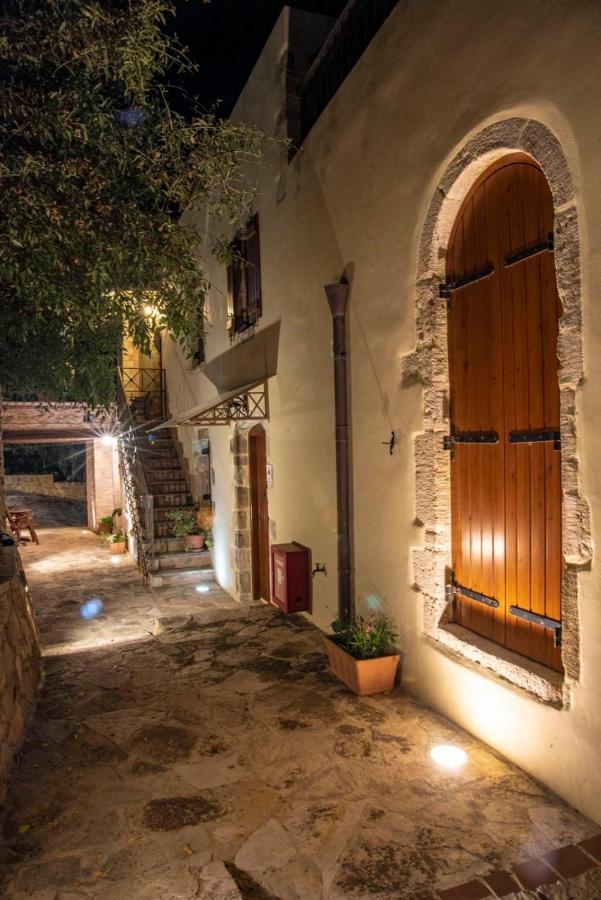 Stamatogiannis Traditional Apartments Kaliviani ภายนอก รูปภาพ